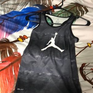 tank top jordan